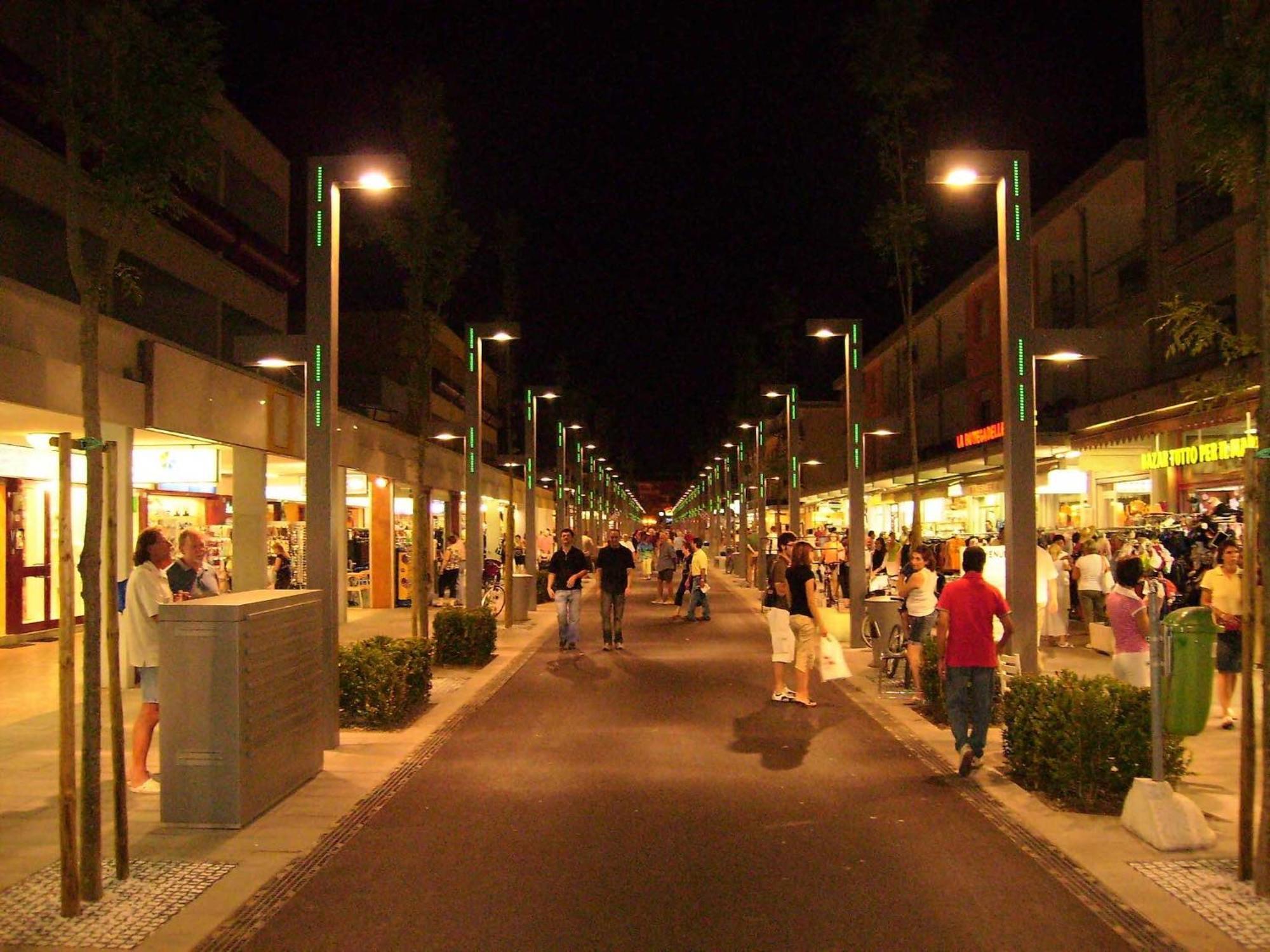 Cozy And Modern In Bibione-beahost *